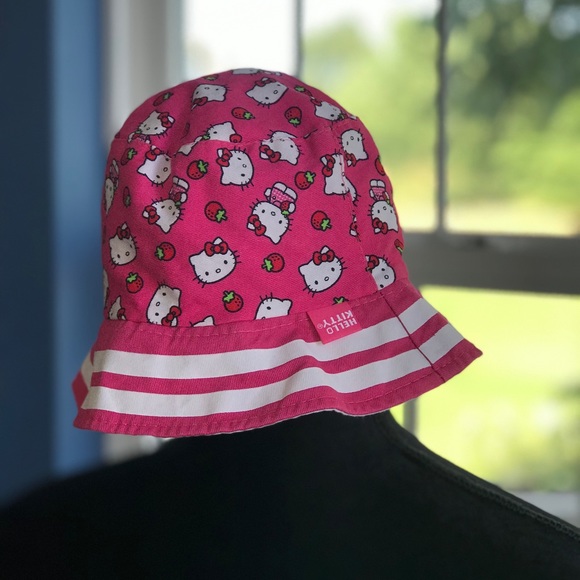 ❌SOLD❌Hello Kitty Bucket Hat - Picture 2 of 2